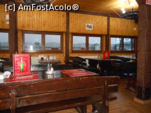 [P07] Casa Ancuței - O parte din sala de servire de la parter.  » foto by iulianic
 - 
<span class="allrVoted glyphicon glyphicon-heart hidden" id="av1030724"></span>
<a class="m-l-10 hidden" id="sv1030724" onclick="voting_Foto_DelVot(,1030724,5687)" role="button">șterge vot <span class="glyphicon glyphicon-remove"></span></a>
<a id="v91030724" class=" c-red"  onclick="voting_Foto_SetVot(1030724)" role="button"><span class="glyphicon glyphicon-heart-empty"></span> <b>LIKE</b> = Votează poza</a> <img class="hidden"  id="f1030724W9" src="/imagini/loader.gif" border="0" /><span class="AjErrMes hidden" id="e1030724ErM"></span>