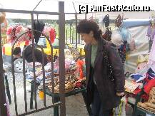 [P05] In bazar gasesti vrute si nevrute » foto by dorgo
 - 
<span class="allrVoted glyphicon glyphicon-heart hidden" id="av180773"></span>
<a class="m-l-10 hidden" id="sv180773" onclick="voting_Foto_DelVot(,180773,5687)" role="button">șterge vot <span class="glyphicon glyphicon-remove"></span></a>
<a id="v9180773" class=" c-red"  onclick="voting_Foto_SetVot(180773)" role="button"><span class="glyphicon glyphicon-heart-empty"></span> <b>LIKE</b> = Votează poza</a> <img class="hidden"  id="f180773W9" src="/imagini/loader.gif" border="0" /><span class="AjErrMes hidden" id="e180773ErM"></span>