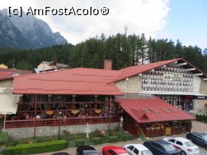 [P05] Terasa Rustic-Caraiman și parcarea acesteia - Bușteni.  » foto by tata123 🔱
 - 
<span class="allrVoted glyphicon glyphicon-heart hidden" id="av770569"></span>
<a class="m-l-10 hidden" id="sv770569" onclick="voting_Foto_DelVot(,770569,5687)" role="button">șterge vot <span class="glyphicon glyphicon-remove"></span></a>
<a id="v9770569" class=" c-red"  onclick="voting_Foto_SetVot(770569)" role="button"><span class="glyphicon glyphicon-heart-empty"></span> <b>LIKE</b> = Votează poza</a> <img class="hidden"  id="f770569W9" src="/imagini/loader.gif" border="0" /><span class="AjErrMes hidden" id="e770569ErM"></span>