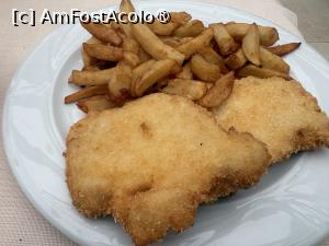 [P09] Restaurantul hotelului Sulina din Mamaia - porţia mea generoasă » foto by nicole33
 - 
<span class="allrVoted glyphicon glyphicon-heart hidden" id="av1522767"></span>
<a class="m-l-10 hidden" id="sv1522767" onclick="voting_Foto_DelVot(,1522767,5688)" role="button">șterge vot <span class="glyphicon glyphicon-remove"></span></a>
<a id="v91522767" class=" c-red"  onclick="voting_Foto_SetVot(1522767)" role="button"><span class="glyphicon glyphicon-heart-empty"></span> <b>LIKE</b> = Votează poza</a> <img class="hidden"  id="f1522767W9" src="/imagini/loader.gif" border="0" /><span class="AjErrMes hidden" id="e1522767ErM"></span>