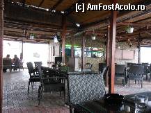 [P05] Mamaia - Terasa Maria, barul si doar cativa clienti. » foto by iulianic
 - 
<span class="allrVoted glyphicon glyphicon-heart hidden" id="av323591"></span>
<a class="m-l-10 hidden" id="sv323591" onclick="voting_Foto_DelVot(,323591,5688)" role="button">șterge vot <span class="glyphicon glyphicon-remove"></span></a>
<a id="v9323591" class=" c-red"  onclick="voting_Foto_SetVot(323591)" role="button"><span class="glyphicon glyphicon-heart-empty"></span> <b>LIKE</b> = Votează poza</a> <img class="hidden"  id="f323591W9" src="/imagini/loader.gif" border="0" /><span class="AjErrMes hidden" id="e323591ErM"></span>