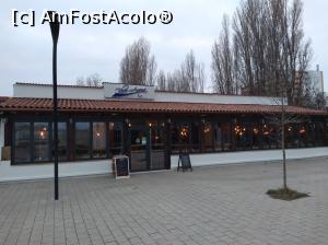 [P01] Restaurantul Blue Aqua din Mamaia - vara au și o terasă pe faleză; acum... doar ce se vede » foto by Dragoș_MD
 - 
<span class="allrVoted glyphicon glyphicon-heart hidden" id="av1055370"></span>
<a class="m-l-10 hidden" id="sv1055370" onclick="voting_Foto_DelVot(,1055370,5688)" role="button">șterge vot <span class="glyphicon glyphicon-remove"></span></a>
<a id="v91055370" class=" c-red"  onclick="voting_Foto_SetVot(1055370)" role="button"><span class="glyphicon glyphicon-heart-empty"></span> <b>LIKE</b> = Votează poza</a> <img class="hidden"  id="f1055370W9" src="/imagini/loader.gif" border="0" /><span class="AjErrMes hidden" id="e1055370ErM"></span>