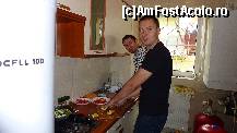 [P02] desi pare foarte mica in poze aceasta e toata bucataria (poza e facuta din dreptul usii) » foto by alex_nashu
 - 
<span class="allrVoted glyphicon glyphicon-heart hidden" id="av71827"></span>
<a class="m-l-10 hidden" id="sv71827" onclick="voting_Foto_DelVot(,71827,5693)" role="button">șterge vot <span class="glyphicon glyphicon-remove"></span></a>
<a id="v971827" class=" c-red"  onclick="voting_Foto_SetVot(71827)" role="button"><span class="glyphicon glyphicon-heart-empty"></span> <b>LIKE</b> = Votează poza</a> <img class="hidden"  id="f71827W9" src="/imagini/loader.gif" border="0" /><span class="AjErrMes hidden" id="e71827ErM"></span>