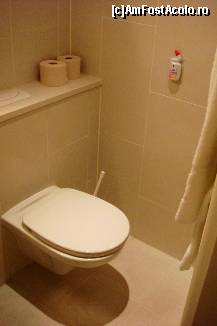 [P02] Residenta JVI - Baia, wc-ul. » foto by creivean
 - 
<span class="allrVoted glyphicon glyphicon-heart hidden" id="av71949"></span>
<a class="m-l-10 hidden" id="sv71949" onclick="voting_Foto_DelVot(,71949,5698)" role="button">șterge vot <span class="glyphicon glyphicon-remove"></span></a>
<a id="v971949" class=" c-red"  onclick="voting_Foto_SetVot(71949)" role="button"><span class="glyphicon glyphicon-heart-empty"></span> <b>LIKE</b> = Votează poza</a> <img class="hidden"  id="f71949W9" src="/imagini/loader.gif" border="0" /><span class="AjErrMes hidden" id="e71949ErM"></span>
