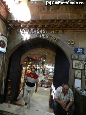 [P37] Intrarea la KızlarAgası Hanı; transformat intr-un fel de kapalı Carsı.  » foto by TraianS
 - 
<span class="allrVoted glyphicon glyphicon-heart hidden" id="av499365"></span>
<a class="m-l-10 hidden" id="sv499365" onclick="voting_Foto_DelVot(,499365,5718)" role="button">șterge vot <span class="glyphicon glyphicon-remove"></span></a>
<a id="v9499365" class=" c-red"  onclick="voting_Foto_SetVot(499365)" role="button"><span class="glyphicon glyphicon-heart-empty"></span> <b>LIKE</b> = Votează poza</a> <img class="hidden"  id="f499365W9" src="/imagini/loader.gif" border="0" /><span class="AjErrMes hidden" id="e499365ErM"></span>