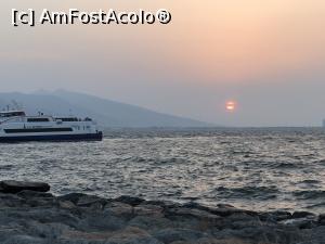 [P03] In fiecare seara, apusul de soare era zgarcit si pacla invaluia soarele inainte sa se scalde seara in mare » foto by Dan&Ema
 - 
<span class="allrVoted glyphicon glyphicon-heart hidden" id="av1022612"></span>
<a class="m-l-10 hidden" id="sv1022612" onclick="voting_Foto_DelVot(,1022612,5718)" role="button">șterge vot <span class="glyphicon glyphicon-remove"></span></a>
<a id="v91022612" class=" c-red"  onclick="voting_Foto_SetVot(1022612)" role="button"><span class="glyphicon glyphicon-heart-empty"></span> <b>LIKE</b> = Votează poza</a> <img class="hidden"  id="f1022612W9" src="/imagini/loader.gif" border="0" /><span class="AjErrMes hidden" id="e1022612ErM"></span>