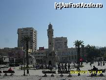 [P51] turisti care asteapta sa urce in turn.  » foto by adryana
 - 
<span class="allrVoted glyphicon glyphicon-heart hidden" id="av378857"></span>
<a class="m-l-10 hidden" id="sv378857" onclick="voting_Foto_DelVot(,378857,5718)" role="button">șterge vot <span class="glyphicon glyphicon-remove"></span></a>
<a id="v9378857" class=" c-red"  onclick="voting_Foto_SetVot(378857)" role="button"><span class="glyphicon glyphicon-heart-empty"></span> <b>LIKE</b> = Votează poza</a> <img class="hidden"  id="f378857W9" src="/imagini/loader.gif" border="0" /><span class="AjErrMes hidden" id="e378857ErM"></span>