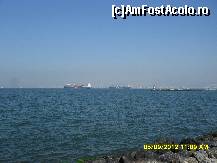[P60] Izmir-golful Izmir si in fata departe se vede portul Alsancak. Pe acolo este si soseaua E 87 spre Canakkale (se merge in stanga).  » foto by adryana
 - 
<span class="allrVoted glyphicon glyphicon-heart hidden" id="av378866"></span>
<a class="m-l-10 hidden" id="sv378866" onclick="voting_Foto_DelVot(,378866,5718)" role="button">șterge vot <span class="glyphicon glyphicon-remove"></span></a>
<a id="v9378866" class=" c-red"  onclick="voting_Foto_SetVot(378866)" role="button"><span class="glyphicon glyphicon-heart-empty"></span> <b>LIKE</b> = Votează poza</a> <img class="hidden"  id="f378866W9" src="/imagini/loader.gif" border="0" /><span class="AjErrMes hidden" id="e378866ErM"></span>