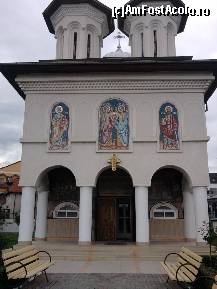 [P39] biserica din fata salii sporturilor » foto by ms65
 - 
<span class="allrVoted glyphicon glyphicon-heart hidden" id="av85773"></span>
<a class="m-l-10 hidden" id="sv85773" onclick="voting_Foto_DelVot(,85773,5726)" role="button">șterge vot <span class="glyphicon glyphicon-remove"></span></a>
<a id="v985773" class=" c-red"  onclick="voting_Foto_SetVot(85773)" role="button"><span class="glyphicon glyphicon-heart-empty"></span> <b>LIKE</b> = Votează poza</a> <img class="hidden"  id="f85773W9" src="/imagini/loader.gif" border="0" /><span class="AjErrMes hidden" id="e85773ErM"></span>