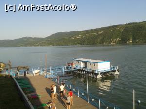 [P03] pontonul de unde se fac excursiile cu salupa » foto by spiros
 - 
<span class="allrVoted glyphicon glyphicon-heart hidden" id="av767457"></span>
<a class="m-l-10 hidden" id="sv767457" onclick="voting_Foto_DelVot(,767457,5730)" role="button">șterge vot <span class="glyphicon glyphicon-remove"></span></a>
<a id="v9767457" class=" c-red"  onclick="voting_Foto_SetVot(767457)" role="button"><span class="glyphicon glyphicon-heart-empty"></span> <b>LIKE</b> = Votează poza</a> <img class="hidden"  id="f767457W9" src="/imagini/loader.gif" border="0" /><span class="AjErrMes hidden" id="e767457ErM"></span>