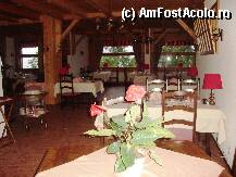 [P20] O alta zona a restaurantului » foto by mariana.olaru
 - 
<span class="allrVoted glyphicon glyphicon-heart hidden" id="av73918"></span>
<a class="m-l-10 hidden" id="sv73918" onclick="voting_Foto_DelVot(,73918,5739)" role="button">șterge vot <span class="glyphicon glyphicon-remove"></span></a>
<a id="v973918" class=" c-red"  onclick="voting_Foto_SetVot(73918)" role="button"><span class="glyphicon glyphicon-heart-empty"></span> <b>LIKE</b> = Votează poza</a> <img class="hidden"  id="f73918W9" src="/imagini/loader.gif" border="0" /><span class="AjErrMes hidden" id="e73918ErM"></span>