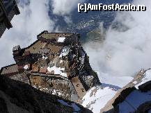 [P17] Aiguille du Midi - Terasa panoramica si oraselul vazut de sus.  » foto by iulianic
 - 
<span class="allrVoted glyphicon glyphicon-heart hidden" id="av374678"></span>
<a class="m-l-10 hidden" id="sv374678" onclick="voting_Foto_DelVot(,374678,5749)" role="button">șterge vot <span class="glyphicon glyphicon-remove"></span></a>
<a id="v9374678" class=" c-red"  onclick="voting_Foto_SetVot(374678)" role="button"><span class="glyphicon glyphicon-heart-empty"></span> <b>LIKE</b> = Votează poza</a> <img class="hidden"  id="f374678W9" src="/imagini/loader.gif" border="0" /><span class="AjErrMes hidden" id="e374678ErM"></span>