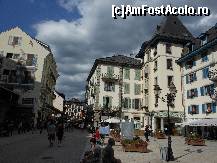 [P46] Chamonix - Centrul orasului.  » foto by iulianic
 - 
<span class="allrVoted glyphicon glyphicon-heart hidden" id="av374708"></span>
<a class="m-l-10 hidden" id="sv374708" onclick="voting_Foto_DelVot(,374708,5749)" role="button">șterge vot <span class="glyphicon glyphicon-remove"></span></a>
<a id="v9374708" class=" c-red"  onclick="voting_Foto_SetVot(374708)" role="button"><span class="glyphicon glyphicon-heart-empty"></span> <b>LIKE</b> = Votează poza</a> <img class="hidden"  id="f374708W9" src="/imagini/loader.gif" border="0" /><span class="AjErrMes hidden" id="e374708ErM"></span>
