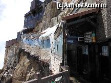 [P06] Aiguille du Midi - Intrarea pe culuarele cu vedere spre ghetari.  » foto by iulianic
 - 
<span class="allrVoted glyphicon glyphicon-heart hidden" id="av374667"></span>
<a class="m-l-10 hidden" id="sv374667" onclick="voting_Foto_DelVot(,374667,5749)" role="button">șterge vot <span class="glyphicon glyphicon-remove"></span></a>
<a id="v9374667" class=" c-red"  onclick="voting_Foto_SetVot(374667)" role="button"><span class="glyphicon glyphicon-heart-empty"></span> <b>LIKE</b> = Votează poza</a> <img class="hidden"  id="f374667W9" src="/imagini/loader.gif" border="0" /><span class="AjErrMes hidden" id="e374667ErM"></span>