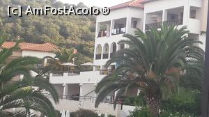 [P02] foto de la balcon, spre curtea interioara, spre piscine » foto by ioana trip
 - 
<span class="allrVoted glyphicon glyphicon-heart hidden" id="av996652"></span>
<a class="m-l-10 hidden" id="sv996652" onclick="voting_Foto_DelVot(,996652,5756)" role="button">șterge vot <span class="glyphicon glyphicon-remove"></span></a>
<a id="v9996652" class=" c-red"  onclick="voting_Foto_SetVot(996652)" role="button"><span class="glyphicon glyphicon-heart-empty"></span> <b>LIKE</b> = Votează poza</a> <img class="hidden"  id="f996652W9" src="/imagini/loader.gif" border="0" /><span class="AjErrMes hidden" id="e996652ErM"></span>