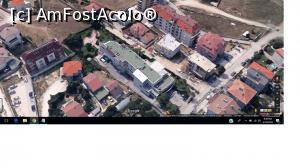 [P02] Abia cand am vazut aceasta poza am realizat ca este un spital in adevaratul sens, din zona intrarii nu arata asa impresionant. Cladirea dreptunghiulara cu acoperis gri ( nu stiu sa o incercui pe google maps) » foto by roth
 - 
<span class="allrVoted glyphicon glyphicon-heart hidden" id="av960461"></span>
<a class="m-l-10 hidden" id="sv960461" onclick="voting_Foto_DelVot(,960461,5760)" role="button">șterge vot <span class="glyphicon glyphicon-remove"></span></a>
<a id="v9960461" class=" c-red"  onclick="voting_Foto_SetVot(960461)" role="button"><span class="glyphicon glyphicon-heart-empty"></span> <b>LIKE</b> = Votează poza</a> <img class="hidden"  id="f960461W9" src="/imagini/loader.gif" border="0" /><span class="AjErrMes hidden" id="e960461ErM"></span>