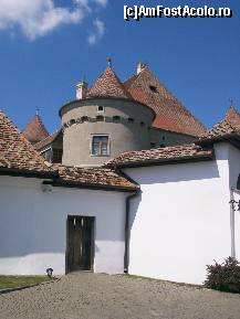 [P10] Castelul Bethlen-Haller - zidul şi unul dintre turnuri » foto by Dragoș_MD
 - 
<span class="allrVoted glyphicon glyphicon-heart hidden" id="av124698"></span>
<a class="m-l-10 hidden" id="sv124698" onclick="voting_Foto_DelVot(,124698,5760)" role="button">șterge vot <span class="glyphicon glyphicon-remove"></span></a>
<a id="v9124698" class=" c-red"  onclick="voting_Foto_SetVot(124698)" role="button"><span class="glyphicon glyphicon-heart-empty"></span> <b>LIKE</b> = Votează poza</a> <img class="hidden"  id="f124698W9" src="/imagini/loader.gif" border="0" /><span class="AjErrMes hidden" id="e124698ErM"></span>