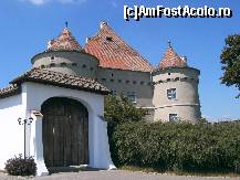 [P11] Castelul Bethlen-Haller - poarta de stejar şi castelul. » foto by Dragoș_MD
 - 
<span class="allrVoted glyphicon glyphicon-heart hidden" id="av124701"></span>
<a class="m-l-10 hidden" id="sv124701" onclick="voting_Foto_DelVot(,124701,5760)" role="button">șterge vot <span class="glyphicon glyphicon-remove"></span></a>
<a id="v9124701" class=" c-red"  onclick="voting_Foto_SetVot(124701)" role="button"><span class="glyphicon glyphicon-heart-empty"></span> <b>LIKE</b> = Votează poza</a> <img class="hidden"  id="f124701W9" src="/imagini/loader.gif" border="0" /><span class="AjErrMes hidden" id="e124701ErM"></span>