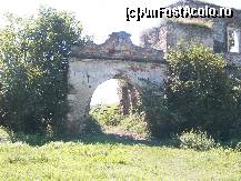 [P04] Castelul Martinuzzi - resturile turnului estic şi a porţii de acces. » foto by Dragoș_MD
 - 
<span class="allrVoted glyphicon glyphicon-heart hidden" id="av124674"></span>
<a class="m-l-10 hidden" id="sv124674" onclick="voting_Foto_DelVot(,124674,5760)" role="button">șterge vot <span class="glyphicon glyphicon-remove"></span></a>
<a id="v9124674" class=" c-red"  onclick="voting_Foto_SetVot(124674)" role="button"><span class="glyphicon glyphicon-heart-empty"></span> <b>LIKE</b> = Votează poza</a> <img class="hidden"  id="f124674W9" src="/imagini/loader.gif" border="0" /><span class="AjErrMes hidden" id="e124674ErM"></span>