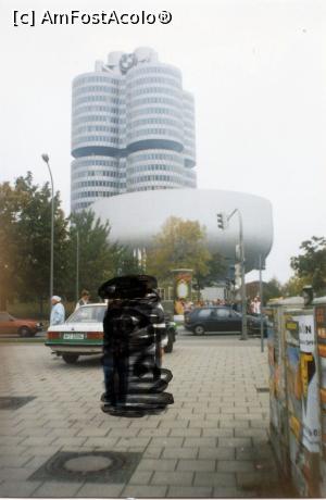 [P05] Munchen 1995 » foto by AZE
 - 
<span class="allrVoted glyphicon glyphicon-heart hidden" id="av1055927"></span>
<a class="m-l-10 hidden" id="sv1055927" onclick="voting_Foto_DelVot(,1055927,5760)" role="button">șterge vot <span class="glyphicon glyphicon-remove"></span></a>
<a id="v91055927" class=" c-red"  onclick="voting_Foto_SetVot(1055927)" role="button"><span class="glyphicon glyphicon-heart-empty"></span> <b>LIKE</b> = Votează poza</a> <img class="hidden"  id="f1055927W9" src="/imagini/loader.gif" border="0" /><span class="AjErrMes hidden" id="e1055927ErM"></span>