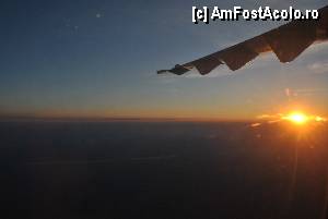 [P01] Rasarit de soare vazut din avion.  » foto by Gabise
 - 
<span class="allrVoted glyphicon glyphicon-heart hidden" id="av359014"></span>
<a class="m-l-10 hidden" id="sv359014" onclick="voting_Foto_DelVot(,359014,5760)" role="button">șterge vot <span class="glyphicon glyphicon-remove"></span></a>
<a id="v9359014" class=" c-red"  onclick="voting_Foto_SetVot(359014)" role="button"><span class="glyphicon glyphicon-heart-empty"></span> <b>LIKE</b> = Votează poza</a> <img class="hidden"  id="f359014W9" src="/imagini/loader.gif" border="0" /><span class="AjErrMes hidden" id="e359014ErM"></span>