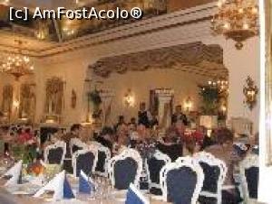 [P10] Salon la Împăratul Romanilor, Sibiu » foto by Michi
 - 
<span class="allrVoted glyphicon glyphicon-heart hidden" id="av1344314"></span>
<a class="m-l-10 hidden" id="sv1344314" onclick="voting_Foto_DelVot(,1344314,5760)" role="button">șterge vot <span class="glyphicon glyphicon-remove"></span></a>
<a id="v91344314" class=" c-red"  onclick="voting_Foto_SetVot(1344314)" role="button"><span class="glyphicon glyphicon-heart-empty"></span> <b>LIKE</b> = Votează poza</a> <img class="hidden"  id="f1344314W9" src="/imagini/loader.gif" border="0" /><span class="AjErrMes hidden" id="e1344314ErM"></span>