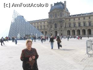 [P02] Paris, Louvre, 1992 » foto by Michi
 - 
<span class="allrVoted glyphicon glyphicon-heart hidden" id="av1416545"></span>
<a class="m-l-10 hidden" id="sv1416545" onclick="voting_Foto_DelVot(,1416545,5760)" role="button">șterge vot <span class="glyphicon glyphicon-remove"></span></a>
<a id="v91416545" class=" c-red"  onclick="voting_Foto_SetVot(1416545)" role="button"><span class="glyphicon glyphicon-heart-empty"></span> <b>LIKE</b> = Votează poza</a> <img class="hidden"  id="f1416545W9" src="/imagini/loader.gif" border="0" /><span class="AjErrMes hidden" id="e1416545ErM"></span>