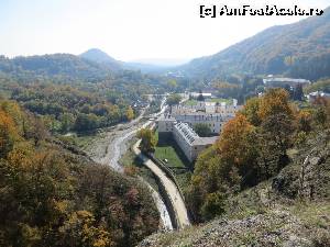 [P02] Deasupra Cheilor Bistriței - Mănăstirea Bistrița Olteană.  » foto by tata123 🔱
 - 
<span class="allrVoted glyphicon glyphicon-heart hidden" id="av612079"></span>
<a class="m-l-10 hidden" id="sv612079" onclick="voting_Foto_DelVot(,612079,5760)" role="button">șterge vot <span class="glyphicon glyphicon-remove"></span></a>
<a id="v9612079" class=" c-red"  onclick="voting_Foto_SetVot(612079)" role="button"><span class="glyphicon glyphicon-heart-empty"></span> <b>LIKE</b> = Votează poza</a> <img class="hidden"  id="f612079W9" src="/imagini/loader.gif" border="0" /><span class="AjErrMes hidden" id="e612079ErM"></span>