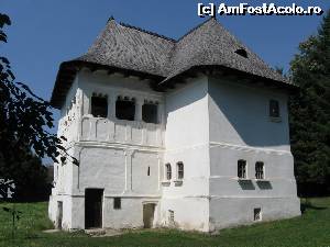 [P24] Cula Greceanu, Măldărești.  » foto by tata123 🔱
 - 
<span class="allrVoted glyphicon glyphicon-heart hidden" id="av612101"></span>
<a class="m-l-10 hidden" id="sv612101" onclick="voting_Foto_DelVot(,612101,5760)" role="button">șterge vot <span class="glyphicon glyphicon-remove"></span></a>
<a id="v9612101" class=" c-red"  onclick="voting_Foto_SetVot(612101)" role="button"><span class="glyphicon glyphicon-heart-empty"></span> <b>LIKE</b> = Votează poza</a> <img class="hidden"  id="f612101W9" src="/imagini/loader.gif" border="0" /><span class="AjErrMes hidden" id="e612101ErM"></span>