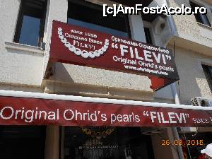 [P52] Ohrid - Magazinul de perle.  » foto by iulianic
 - 
<span class="allrVoted glyphicon glyphicon-heart hidden" id="av694660"></span>
<a class="m-l-10 hidden" id="sv694660" onclick="voting_Foto_DelVot(,694660,5763)" role="button">șterge vot <span class="glyphicon glyphicon-remove"></span></a>
<a id="v9694660" class=" c-red"  onclick="voting_Foto_SetVot(694660)" role="button"><span class="glyphicon glyphicon-heart-empty"></span> <b>LIKE</b> = Votează poza</a> <img class="hidden"  id="f694660W9" src="/imagini/loader.gif" border="0" /><span class="AjErrMes hidden" id="e694660ErM"></span>