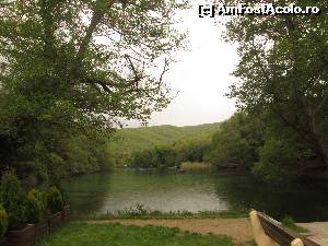 [P17] Sveti Naum- Lacul de la izvoarele raului Crn Drim.  » foto by Floria
 - 
<span class="allrVoted glyphicon glyphicon-heart hidden" id="av656516"></span>
<a class="m-l-10 hidden" id="sv656516" onclick="voting_Foto_DelVot(,656516,5763)" role="button">șterge vot <span class="glyphicon glyphicon-remove"></span></a>
<a id="v9656516" class=" c-red"  onclick="voting_Foto_SetVot(656516)" role="button"><span class="glyphicon glyphicon-heart-empty"></span> <b>LIKE</b> = Votează poza</a> <img class="hidden"  id="f656516W9" src="/imagini/loader.gif" border="0" /><span class="AjErrMes hidden" id="e656516ErM"></span>