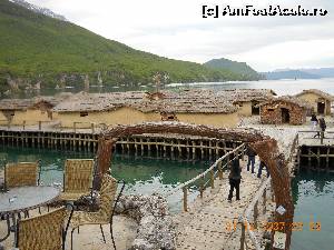 [P04] Lacul Ohrid. Golful Oaselor-Podul mobil ce face legatura intre mal si platforma pe care sunt construite casutele.  » foto by Floria
 - 
<span class="allrVoted glyphicon glyphicon-heart hidden" id="av656496"></span>
<a class="m-l-10 hidden" id="sv656496" onclick="voting_Foto_DelVot(,656496,5763)" role="button">șterge vot <span class="glyphicon glyphicon-remove"></span></a>
<a id="v9656496" class=" c-red"  onclick="voting_Foto_SetVot(656496)" role="button"><span class="glyphicon glyphicon-heart-empty"></span> <b>LIKE</b> = Votează poza</a> <img class="hidden"  id="f656496W9" src="/imagini/loader.gif" border="0" /><span class="AjErrMes hidden" id="e656496ErM"></span>