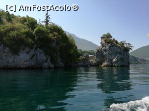 [P14] Plutind pe Lacul Ohrid » foto by crismis
 - 
<span class="allrVoted glyphicon glyphicon-heart hidden" id="av887350"></span>
<a class="m-l-10 hidden" id="sv887350" onclick="voting_Foto_DelVot(,887350,5763)" role="button">șterge vot <span class="glyphicon glyphicon-remove"></span></a>
<a id="v9887350" class=" c-red"  onclick="voting_Foto_SetVot(887350)" role="button"><span class="glyphicon glyphicon-heart-empty"></span> <b>LIKE</b> = Votează poza</a> <img class="hidden"  id="f887350W9" src="/imagini/loader.gif" border="0" /><span class="AjErrMes hidden" id="e887350ErM"></span>