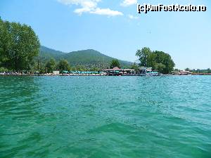 [P11] Plaja din Ohrid, amenajata pe iarba.  » foto by dank
 - 
<span class="allrVoted glyphicon glyphicon-heart hidden" id="av653832"></span>
<a class="m-l-10 hidden" id="sv653832" onclick="voting_Foto_DelVot(,653832,5763)" role="button">șterge vot <span class="glyphicon glyphicon-remove"></span></a>
<a id="v9653832" class=" c-red"  onclick="voting_Foto_SetVot(653832)" role="button"><span class="glyphicon glyphicon-heart-empty"></span> <b>LIKE</b> = Votează poza</a> <img class="hidden"  id="f653832W9" src="/imagini/loader.gif" border="0" /><span class="AjErrMes hidden" id="e653832ErM"></span>
