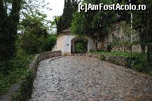 [P11] Intrarea in curtea manastirii Sf.Naum. » foto by prisad
 - 
<span class="allrVoted glyphicon glyphicon-heart hidden" id="av75518"></span>
<a class="m-l-10 hidden" id="sv75518" onclick="voting_Foto_DelVot(,75518,5763)" role="button">șterge vot <span class="glyphicon glyphicon-remove"></span></a>
<a id="v975518" class=" c-red"  onclick="voting_Foto_SetVot(75518)" role="button"><span class="glyphicon glyphicon-heart-empty"></span> <b>LIKE</b> = Votează poza</a> <img class="hidden"  id="f75518W9" src="/imagini/loader.gif" border="0" /><span class="AjErrMes hidden" id="e75518ErM"></span>