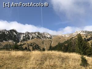 [P01] Creasta Pietrei Craiului in zona La Om (2.238 m) - cel mai inalt varf al sau, vazuta de la Refugiul Grind » foto by Dan&Ema
 - 
<span class="allrVoted glyphicon glyphicon-heart hidden" id="av1201799"></span>
<a class="m-l-10 hidden" id="sv1201799" onclick="voting_Foto_DelVot(,1201799,5764)" role="button">șterge vot <span class="glyphicon glyphicon-remove"></span></a>
<a id="v91201799" class=" c-red"  onclick="voting_Foto_SetVot(1201799)" role="button"><span class="glyphicon glyphicon-heart-empty"></span> <b>LIKE</b> = Votează poza</a> <img class="hidden"  id="f1201799W9" src="/imagini/loader.gif" border="0" /><span class="AjErrMes hidden" id="e1201799ErM"></span>