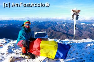 [P01] Ziua Națională pe Vf. la Om » foto by Mika
 - 
<span class="allrVoted glyphicon glyphicon-heart hidden" id="av1267876"></span>
<a class="m-l-10 hidden" id="sv1267876" onclick="voting_Foto_DelVot(,1267876,5764)" role="button">șterge vot <span class="glyphicon glyphicon-remove"></span></a>
<a id="v91267876" class=" c-red"  onclick="voting_Foto_SetVot(1267876)" role="button"><span class="glyphicon glyphicon-heart-empty"></span> <b>LIKE</b> = Votează poza</a> <img class="hidden"  id="f1267876W9" src="/imagini/loader.gif" border="0" /><span class="AjErrMes hidden" id="e1267876ErM"></span>