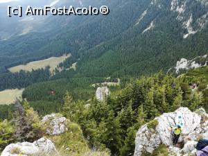 [P28] Sunt sus, aștept să urce și ceilalți » foto by Mika
 - 
<span class="allrVoted glyphicon glyphicon-heart hidden" id="av1090876"></span>
<a class="m-l-10 hidden" id="sv1090876" onclick="voting_Foto_DelVot(,1090876,5764)" role="button">șterge vot <span class="glyphicon glyphicon-remove"></span></a>
<a id="v91090876" class=" c-red"  onclick="voting_Foto_SetVot(1090876)" role="button"><span class="glyphicon glyphicon-heart-empty"></span> <b>LIKE</b> = Votează poza</a> <img class="hidden"  id="f1090876W9" src="/imagini/loader.gif" border="0" /><span class="AjErrMes hidden" id="e1090876ErM"></span>