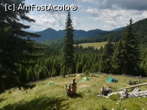 [P07] Sus la Cabana Curmătura » foto by Mika
 - 
<span class="allrVoted glyphicon glyphicon-heart hidden" id="av1090853"></span>
<a class="m-l-10 hidden" id="sv1090853" onclick="voting_Foto_DelVot(,1090853,5764)" role="button">șterge vot <span class="glyphicon glyphicon-remove"></span></a>
<a id="v91090853" class=" c-red"  onclick="voting_Foto_SetVot(1090853)" role="button"><span class="glyphicon glyphicon-heart-empty"></span> <b>LIKE</b> = Votează poza</a> <img class="hidden"  id="f1090853W9" src="/imagini/loader.gif" border="0" /><span class="AjErrMes hidden" id="e1090853ErM"></span>
