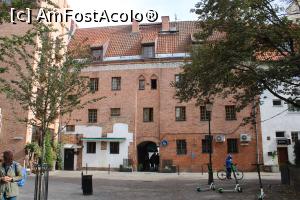 [P58] Gdańsk, Brama Św. Ducha - Poarta Sf. Duh » foto by mprofeanu
 - 
<span class="allrVoted glyphicon glyphicon-heart hidden" id="av1383767"></span>
<a class="m-l-10 hidden" id="sv1383767" onclick="voting_Foto_DelVot(,1383767,5798)" role="button">șterge vot <span class="glyphicon glyphicon-remove"></span></a>
<a id="v91383767" class=" c-red"  onclick="voting_Foto_SetVot(1383767)" role="button"><span class="glyphicon glyphicon-heart-empty"></span> <b>LIKE</b> = Votează poza</a> <img class="hidden"  id="f1383767W9" src="/imagini/loader.gif" border="0" /><span class="AjErrMes hidden" id="e1383767ErM"></span>