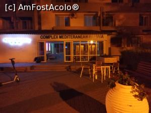 [P01] Intrare Hotel » foto by Uivlis
 - 
<span class="allrVoted glyphicon glyphicon-heart hidden" id="av1321589"></span>
<a class="m-l-10 hidden" id="sv1321589" onclick="voting_Foto_DelVot(,1321589,5809)" role="button">șterge vot <span class="glyphicon glyphicon-remove"></span></a>
<a id="v91321589" class=" c-red"  onclick="voting_Foto_SetVot(1321589)" role="button"><span class="glyphicon glyphicon-heart-empty"></span> <b>LIKE</b> = Votează poza</a> <img class="hidden"  id="f1321589W9" src="/imagini/loader.gif" border="0" /><span class="AjErrMes hidden" id="e1321589ErM"></span>