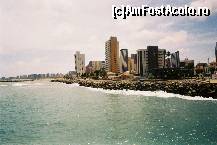 [P16] Fortaleza - au blocuri foarte inalte si foarte colorate, cu paza si inconjurate de gard electric. Una din marile probleme ale Braziliei este infractionalitatea foarte ridicata din cauza saraciei. » foto by IUBONI
 - 
<span class="allrVoted glyphicon glyphicon-heart hidden" id="av76603"></span>
<a class="m-l-10 hidden" id="sv76603" onclick="voting_Foto_DelVot(,76603,5811)" role="button">șterge vot <span class="glyphicon glyphicon-remove"></span></a>
<a id="v976603" class=" c-red"  onclick="voting_Foto_SetVot(76603)" role="button"><span class="glyphicon glyphicon-heart-empty"></span> <b>LIKE</b> = Votează poza</a> <img class="hidden"  id="f76603W9" src="/imagini/loader.gif" border="0" /><span class="AjErrMes hidden" id="e76603ErM"></span>
