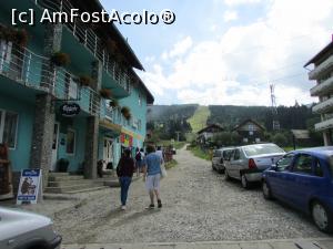 [P08] Am ajuns în Stațiunea Turistică Borșa; ne îndreptăm spre casa de bilete pentru telescaun » foto by crismis
 - 
<span class="allrVoted glyphicon glyphicon-heart hidden" id="av795683"></span>
<a class="m-l-10 hidden" id="sv795683" onclick="voting_Foto_DelVot(,795683,5815)" role="button">șterge vot <span class="glyphicon glyphicon-remove"></span></a>
<a id="v9795683" class=" c-red"  onclick="voting_Foto_SetVot(795683)" role="button"><span class="glyphicon glyphicon-heart-empty"></span> <b>LIKE</b> = Votează poza</a> <img class="hidden"  id="f795683W9" src="/imagini/loader.gif" border="0" /><span class="AjErrMes hidden" id="e795683ErM"></span>
