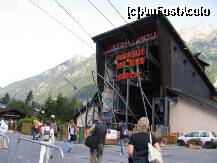 [P01] Statia de plecare spre Aiguille du Midi » foto by Michi
 - 
<span class="allrVoted glyphicon glyphicon-heart hidden" id="av123863"></span>
<a class="m-l-10 hidden" id="sv123863" onclick="voting_Foto_DelVot(,123863,5826)" role="button">șterge vot <span class="glyphicon glyphicon-remove"></span></a>
<a id="v9123863" class=" c-red"  onclick="voting_Foto_SetVot(123863)" role="button"><span class="glyphicon glyphicon-heart-empty"></span> <b>LIKE</b> = Votează poza</a> <img class="hidden"  id="f123863W9" src="/imagini/loader.gif" border="0" /><span class="AjErrMes hidden" id="e123863ErM"></span>