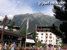 [P04] Statiunea Chamonix, strada principala » foto by Michi
 - 
<span class="allrVoted glyphicon glyphicon-heart hidden" id="av123871"></span>
<a class="m-l-10 hidden" id="sv123871" onclick="voting_Foto_DelVot(,123871,5826)" role="button">șterge vot <span class="glyphicon glyphicon-remove"></span></a>
<a id="v9123871" class=" c-red"  onclick="voting_Foto_SetVot(123871)" role="button"><span class="glyphicon glyphicon-heart-empty"></span> <b>LIKE</b> = Votează poza</a> <img class="hidden"  id="f123871W9" src="/imagini/loader.gif" border="0" /><span class="AjErrMes hidden" id="e123871ErM"></span>