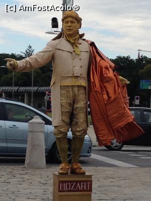 [P16] Statuia umana, Mozart » foto by Dana.S
 - 
<span class="allrVoted glyphicon glyphicon-heart hidden" id="av797493"></span>
<a class="m-l-10 hidden" id="sv797493" onclick="voting_Foto_DelVot(,797493,5826)" role="button">șterge vot <span class="glyphicon glyphicon-remove"></span></a>
<a id="v9797493" class=" c-red"  onclick="voting_Foto_SetVot(797493)" role="button"><span class="glyphicon glyphicon-heart-empty"></span> <b>LIKE</b> = Votează poza</a> <img class="hidden"  id="f797493W9" src="/imagini/loader.gif" border="0" /><span class="AjErrMes hidden" id="e797493ErM"></span>
