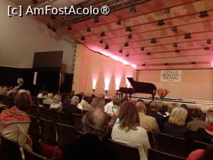 [P23] Gstaad Menuhin Festival » foto by adso
 - 
<span class="allrVoted glyphicon glyphicon-heart hidden" id="av1390424"></span>
<a class="m-l-10 hidden" id="sv1390424" onclick="voting_Foto_DelVot(,1390424,5826)" role="button">șterge vot <span class="glyphicon glyphicon-remove"></span></a>
<a id="v91390424" class=" c-red"  onclick="voting_Foto_SetVot(1390424)" role="button"><span class="glyphicon glyphicon-heart-empty"></span> <b>LIKE</b> = Votează poza</a> <img class="hidden"  id="f1390424W9" src="/imagini/loader.gif" border="0" /><span class="AjErrMes hidden" id="e1390424ErM"></span>