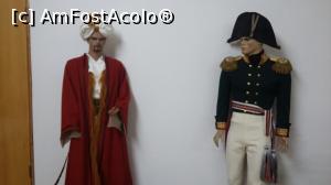 [P17] Uniformă de ofiţer otoman şi rusesc din 1812, aflate la Muzeul de Istorie din oraşul Chişinău, Republica Moldova.  » foto by traian.leuca †
 - 
<span class="allrVoted glyphicon glyphicon-heart hidden" id="av793021"></span>
<a class="m-l-10 hidden" id="sv793021" onclick="voting_Foto_DelVot(,793021,5834)" role="button">șterge vot <span class="glyphicon glyphicon-remove"></span></a>
<a id="v9793021" class=" c-red"  onclick="voting_Foto_SetVot(793021)" role="button"><span class="glyphicon glyphicon-heart-empty"></span> <b>LIKE</b> = Votează poza</a> <img class="hidden"  id="f793021W9" src="/imagini/loader.gif" border="0" /><span class="AjErrMes hidden" id="e793021ErM"></span>