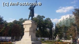 [P08] Statuia lui Ştefan cel Mare din Piaţa Marii Adunări Naţionale din oraşul Chişinău, Republica Moldova.  » foto by traian.leuca †
 - 
<span class="allrVoted glyphicon glyphicon-heart hidden" id="av793012"></span>
<a class="m-l-10 hidden" id="sv793012" onclick="voting_Foto_DelVot(,793012,5834)" role="button">șterge vot <span class="glyphicon glyphicon-remove"></span></a>
<a id="v9793012" class=" c-red"  onclick="voting_Foto_SetVot(793012)" role="button"><span class="glyphicon glyphicon-heart-empty"></span> <b>LIKE</b> = Votează poza</a> <img class="hidden"  id="f793012W9" src="/imagini/loader.gif" border="0" /><span class="AjErrMes hidden" id="e793012ErM"></span>