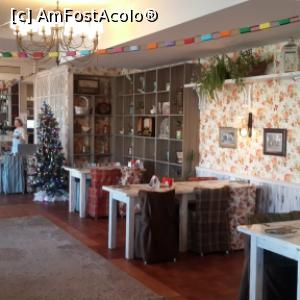 [P02] Restaurant rusesc - Forshmak - in Chisinau » foto by angela_tudose
 - 
<span class="allrVoted glyphicon glyphicon-heart hidden" id="av836148"></span>
<a class="m-l-10 hidden" id="sv836148" onclick="voting_Foto_DelVot(,836148,5834)" role="button">șterge vot <span class="glyphicon glyphicon-remove"></span></a>
<a id="v9836148" class=" c-red"  onclick="voting_Foto_SetVot(836148)" role="button"><span class="glyphicon glyphicon-heart-empty"></span> <b>LIKE</b> = Votează poza</a> <img class="hidden"  id="f836148W9" src="/imagini/loader.gif" border="0" /><span class="AjErrMes hidden" id="e836148ErM"></span>